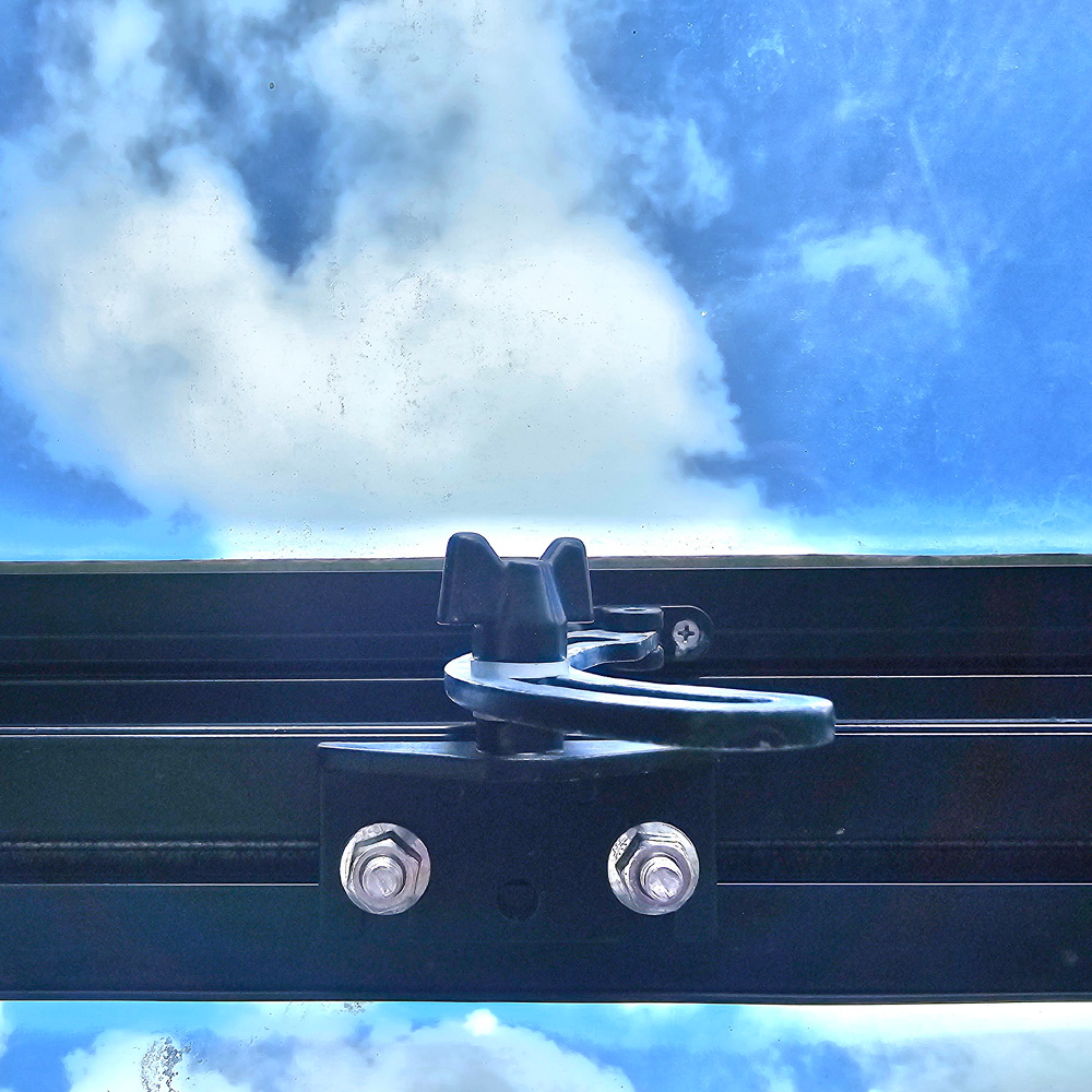 Manual Roof Vent Opener